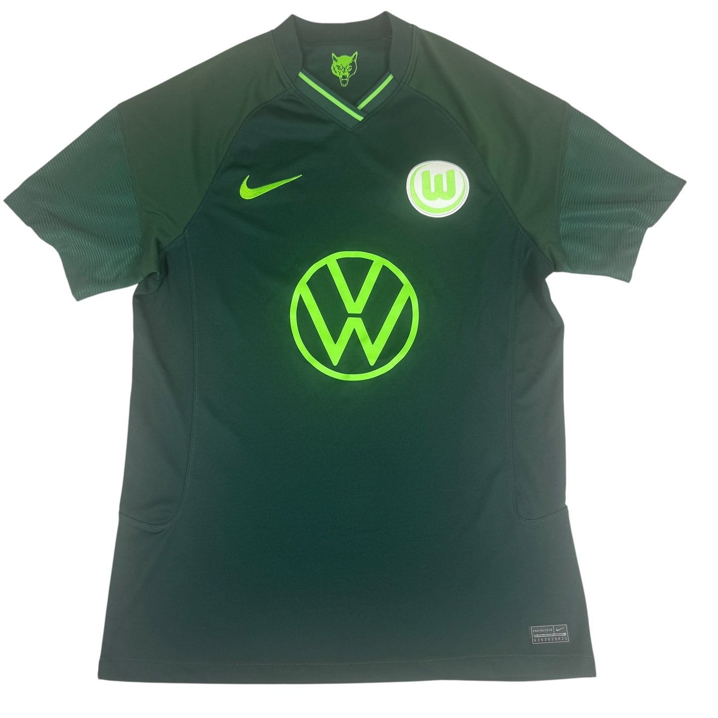 Vfl Wolfsburg 2021/2022 Away Football Shirt Medium