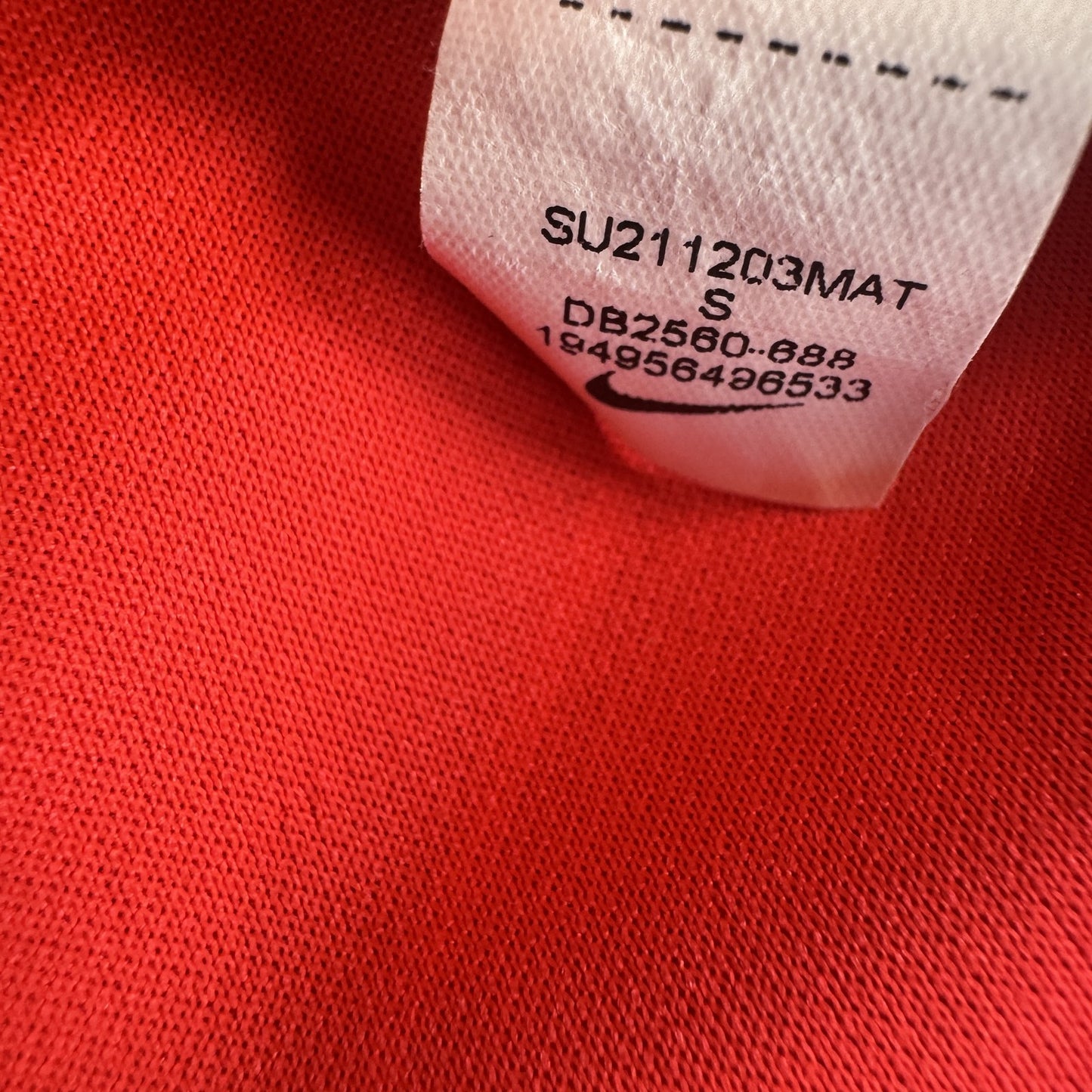 Liverpool 2021/2022 Home Football Shirt Small
