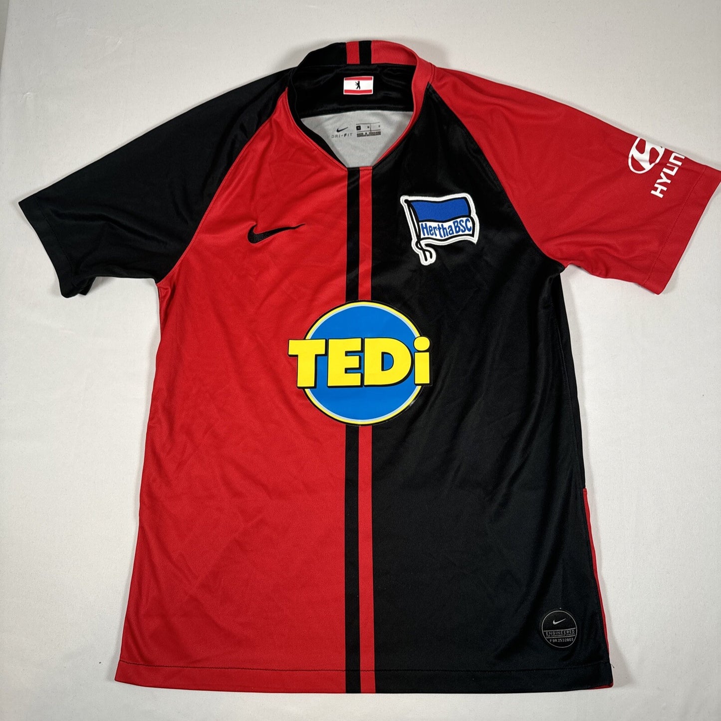 hertha berlin 2019 2020 away football shirt men s medium2