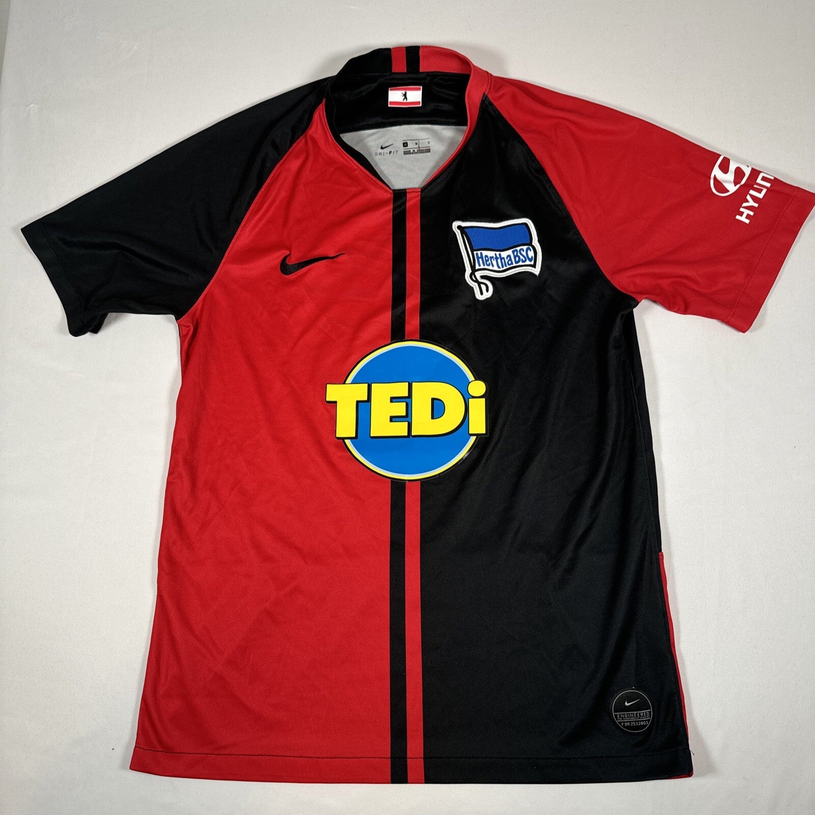 hertha berlin 2019 2020 away football shirt men s medium2