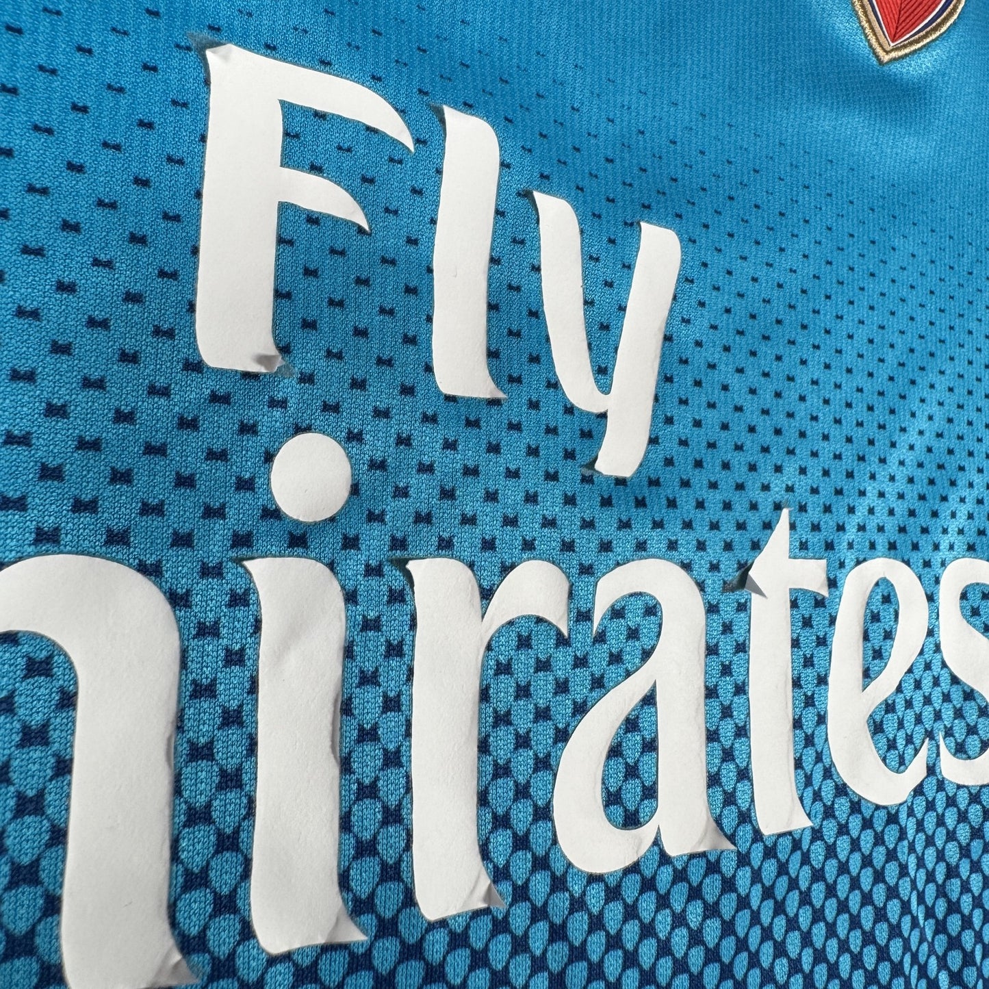Arsenal 2017/2018 Away Football Shirt Medium