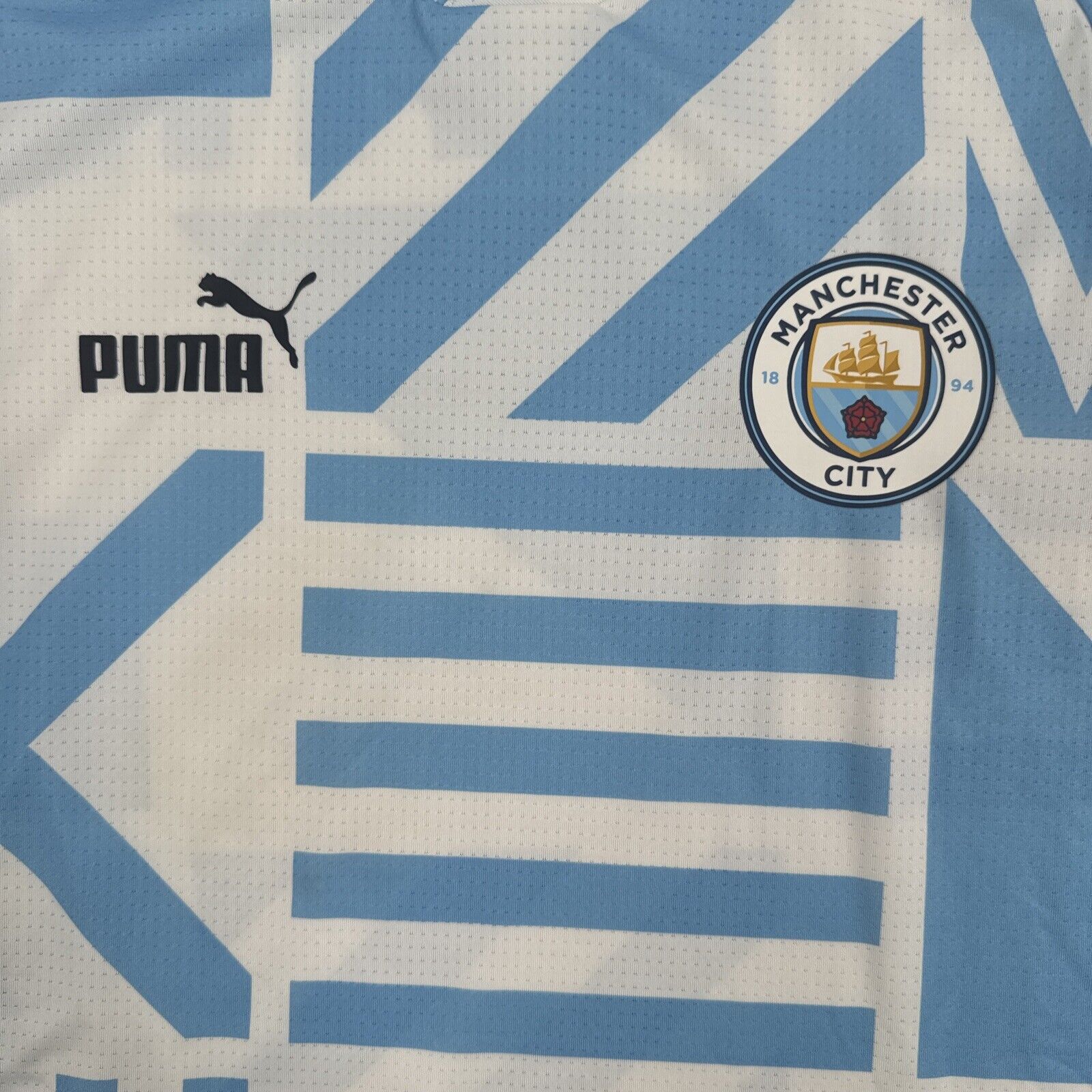 Manchester City 2022/2023 Pre Match Training Football Shirt Small - Football Shirt Kingdom