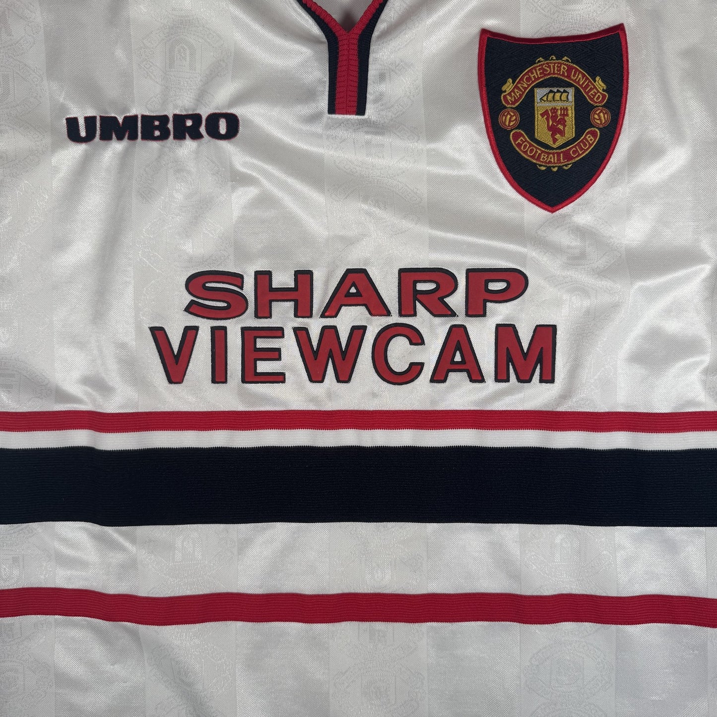 Manchester United 1997/1998/1999 Away Football Shirt  Medium