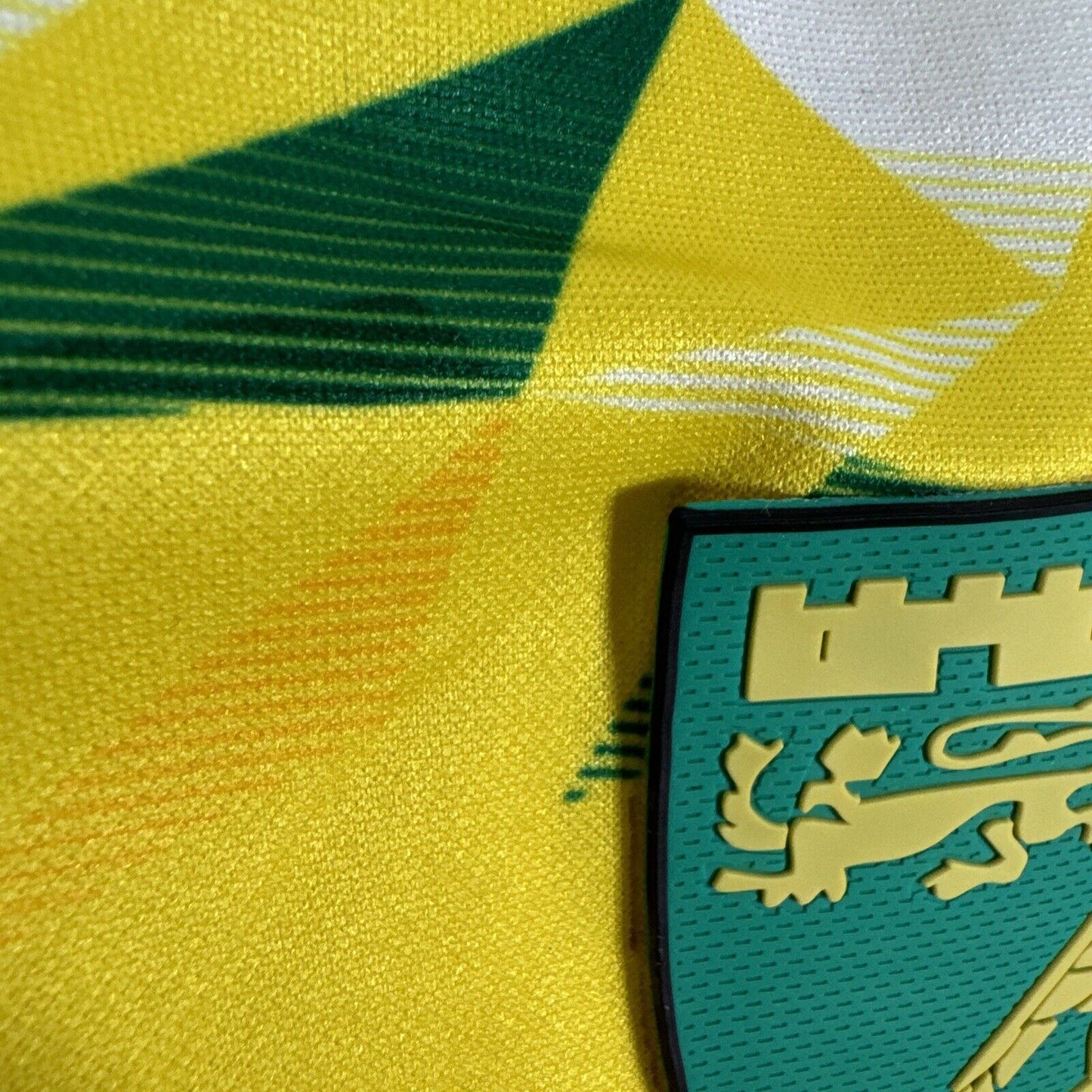 norwich city 2018 2019 home football shirt men s large6