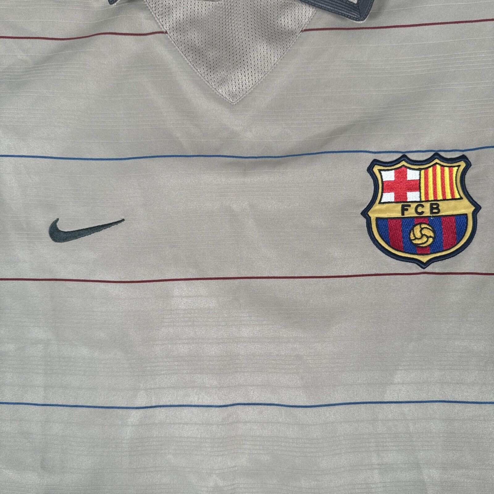 Barcelona 2003/2004/2005 Away Third Football Shirt  Large - Football Shirt Kingdom