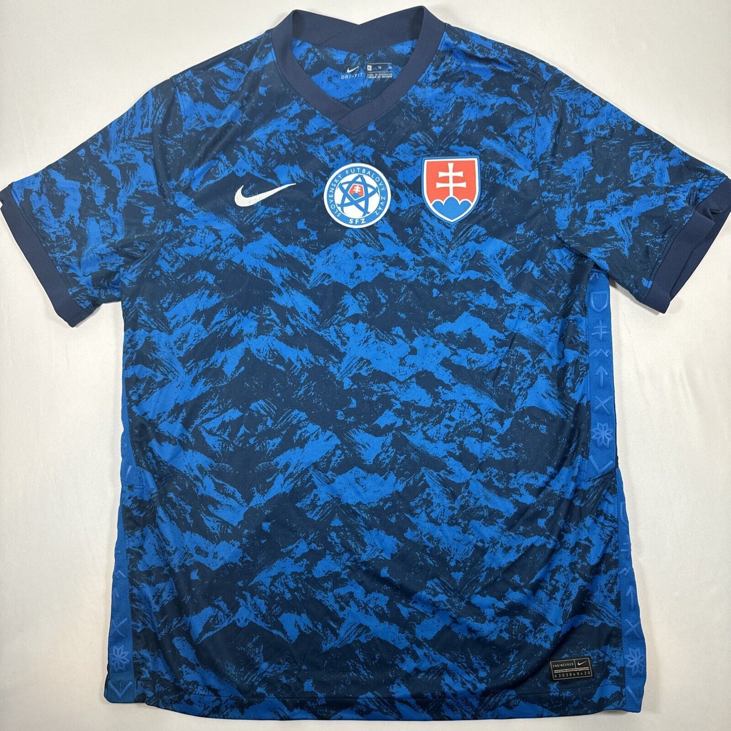 slovakia 2020 2021 2022 home football shirt xl2