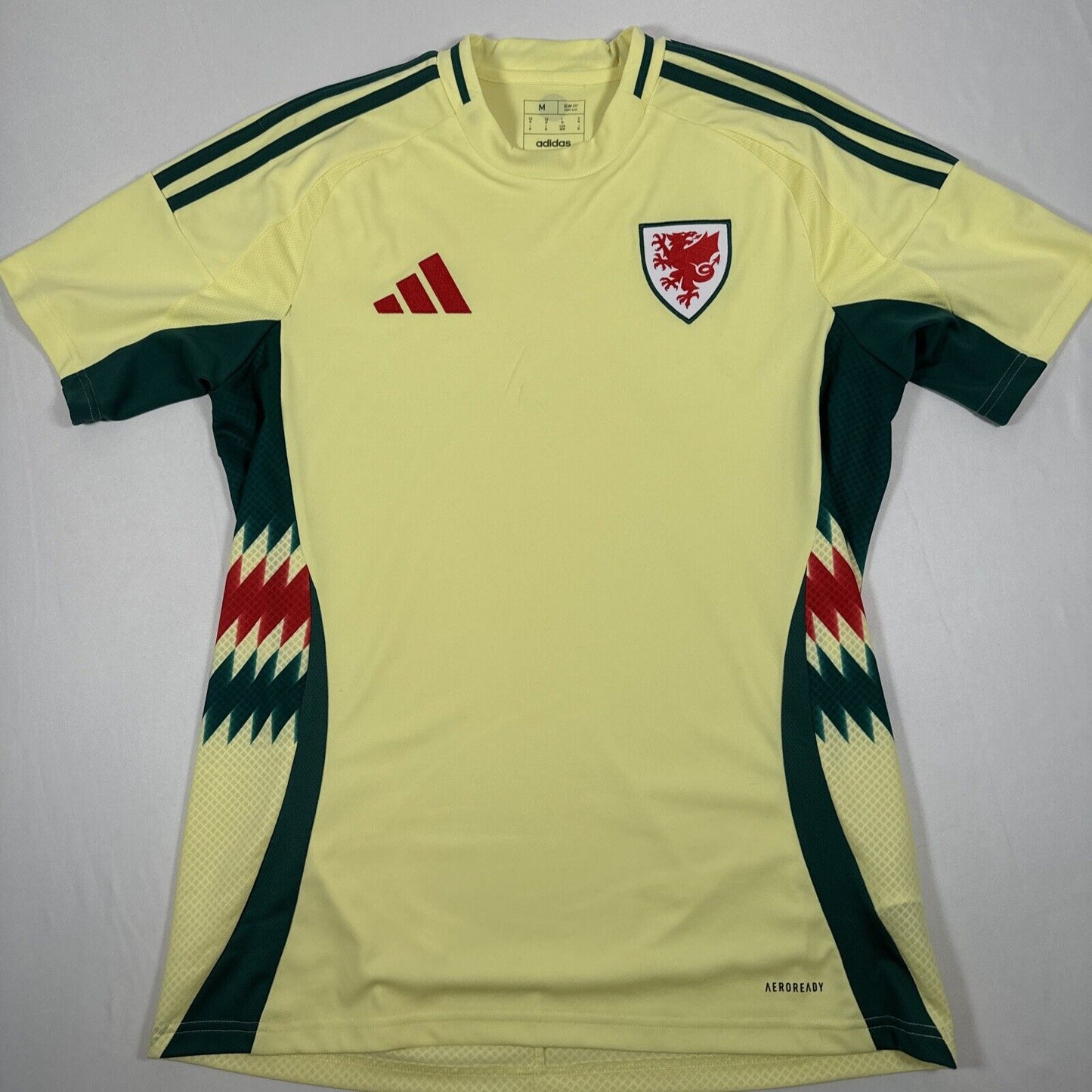 wales 2024 2025 away football shirt men s medium2