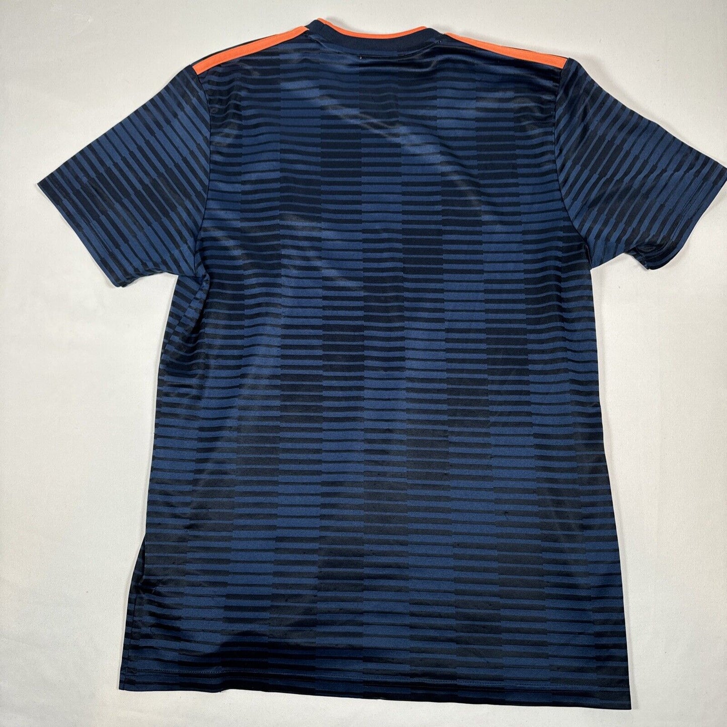 Valencia 2018/2019 Away Football Shirt Medium - Football Shirt Kingdom