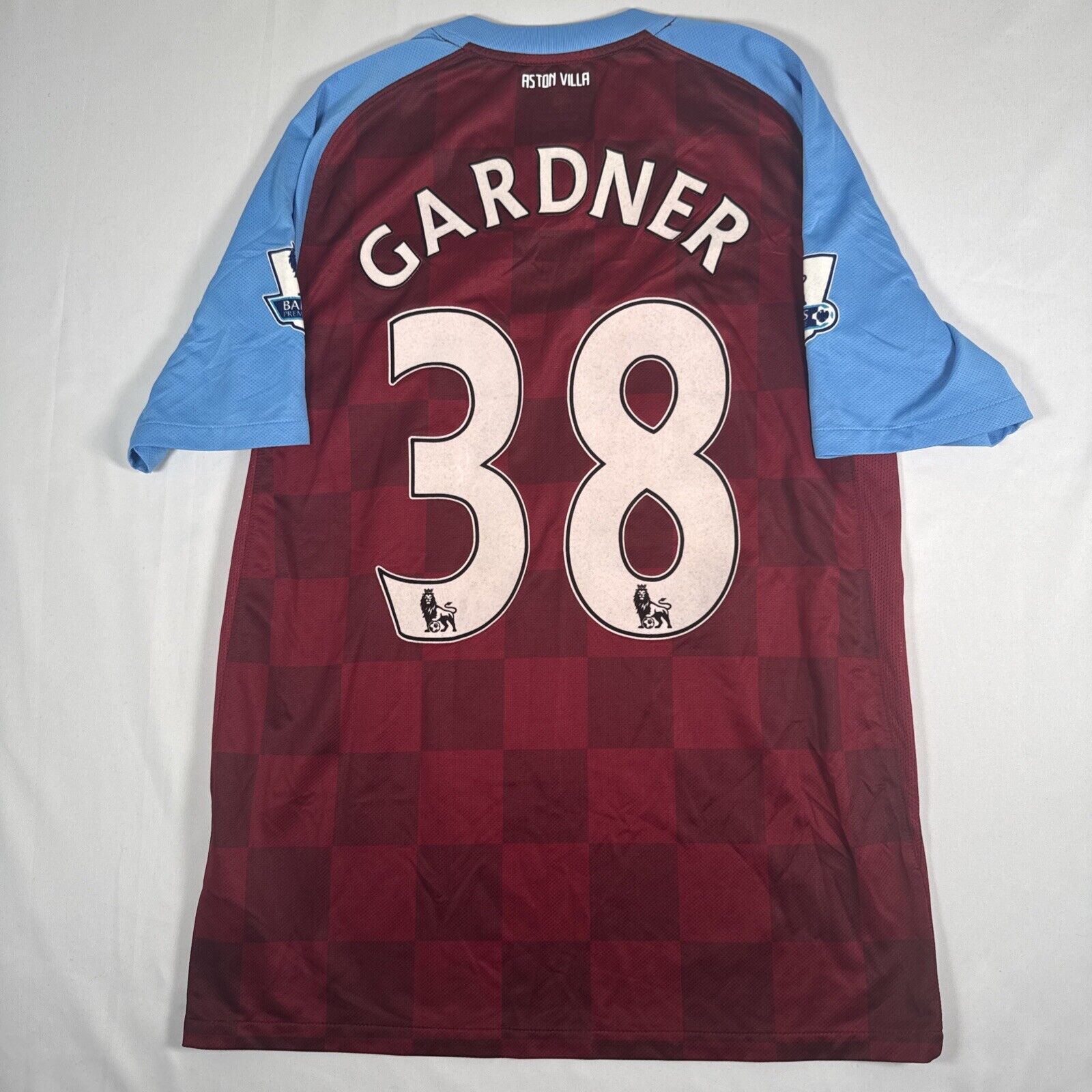 gardner 38 aston villa 2011 2012 home football shirt medium3