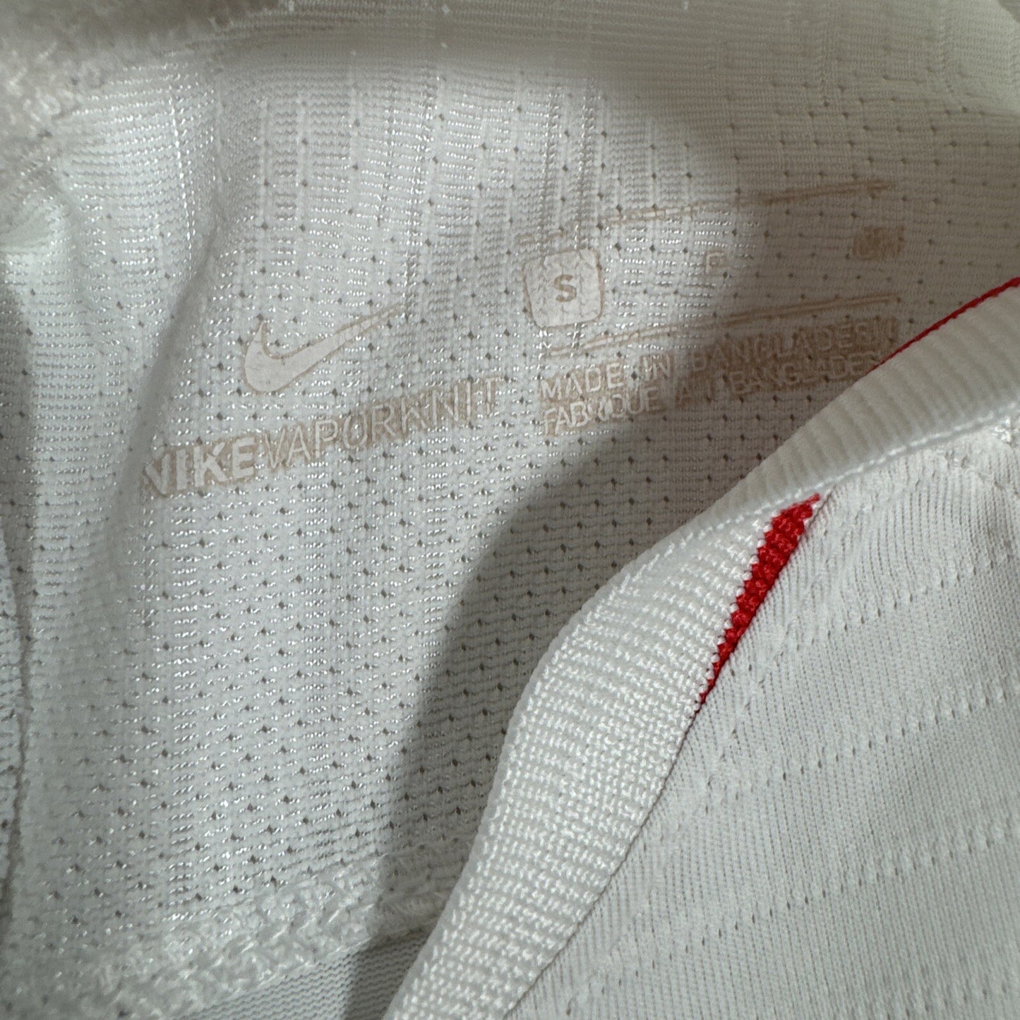 HENDERSON 8 England 2018/2019/2020 Home Football Shirt Vaporknit Small - Football Shirt Kingdom