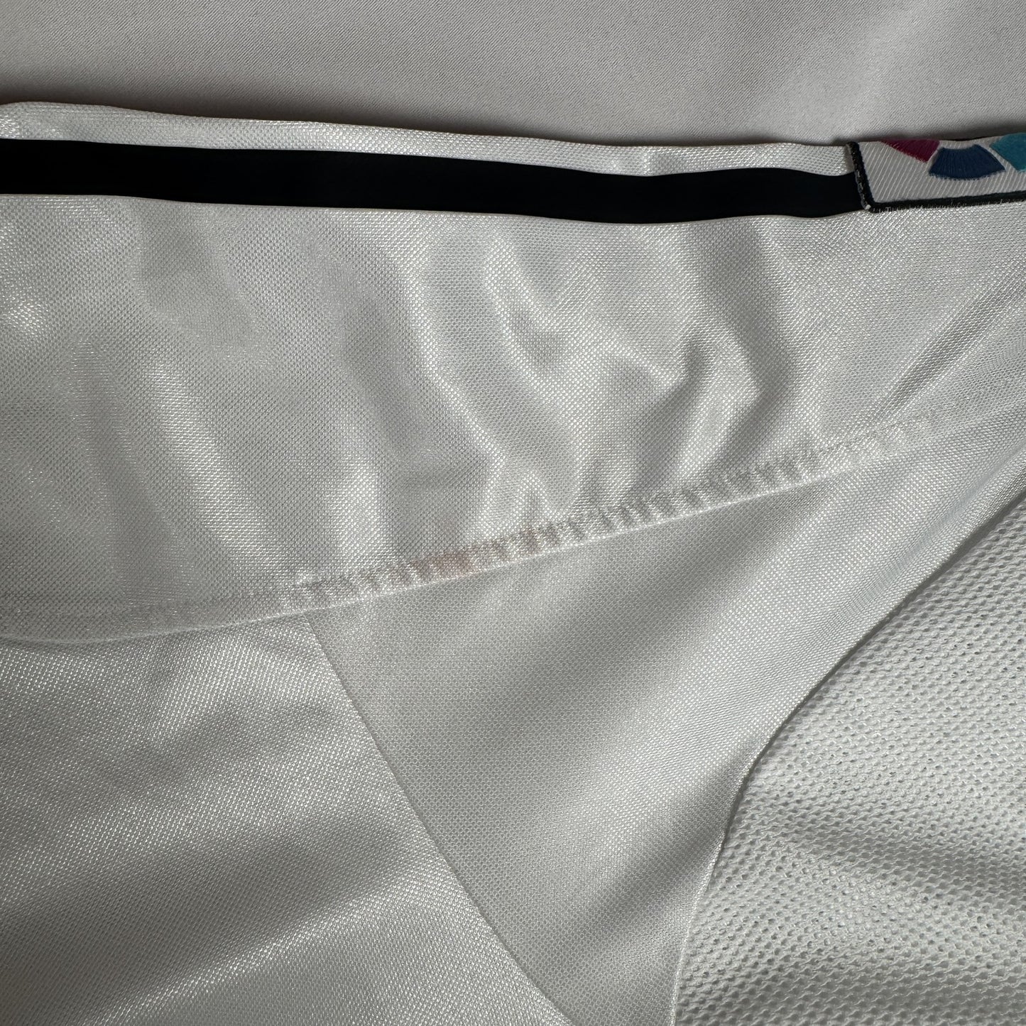 Real Madrid 2004/2005 Home Football Shirt Medium