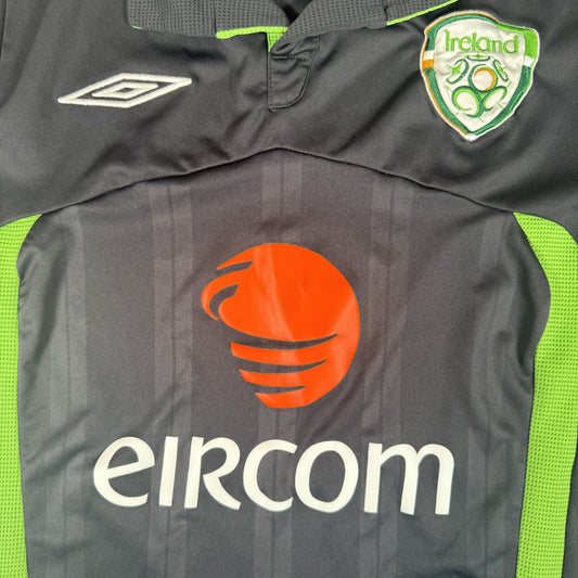 Ireland 2009/2010 Third Football Shirt  Small