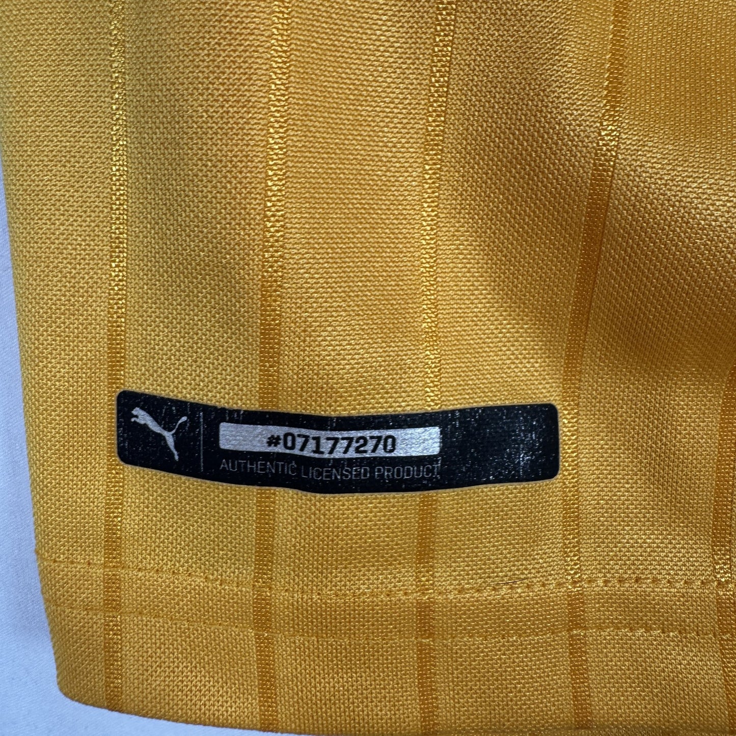 Arsenal 2016/2017 Away Football Shirt Small