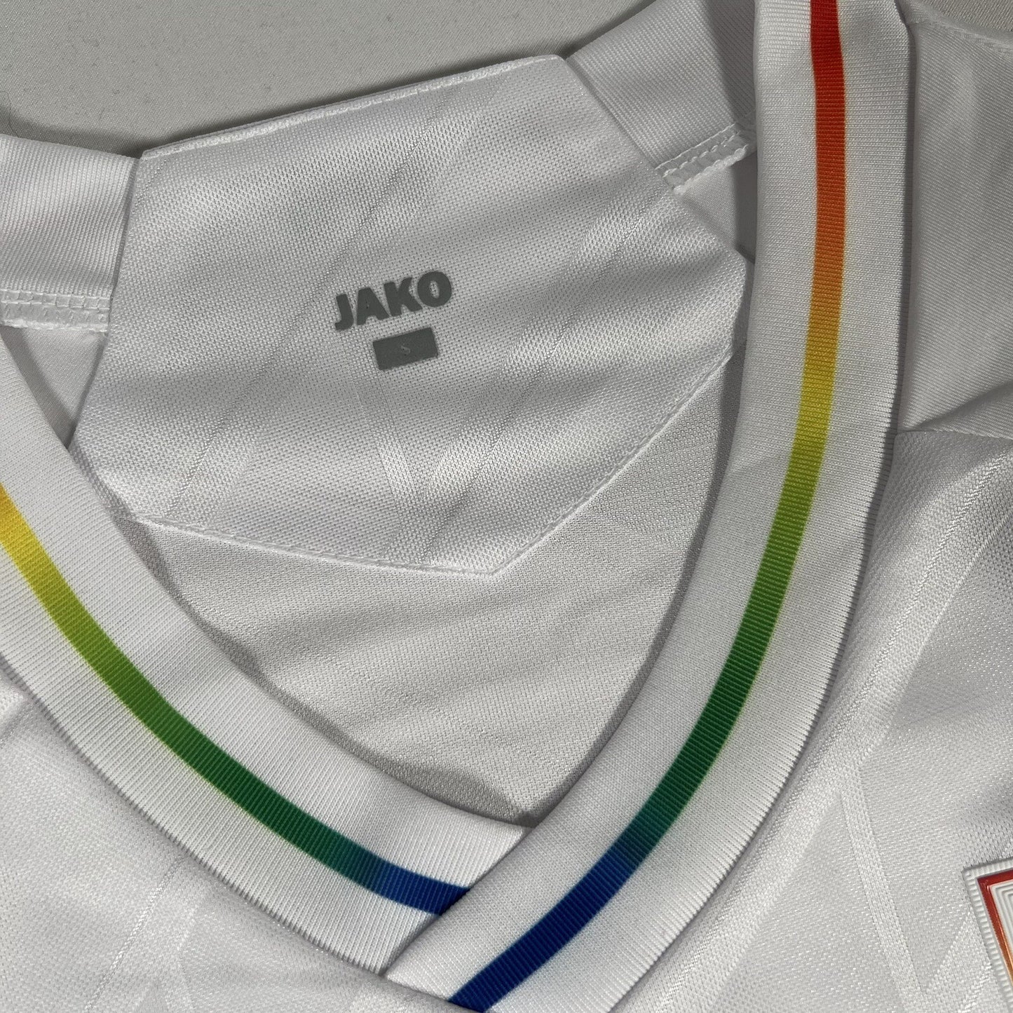 bnwt stuttgart 2020 2021 diversity football shirt small 15