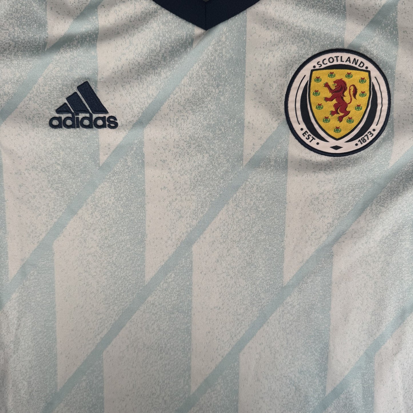 Scotland 2020/2021/2022 Away Football Shirt  Small
