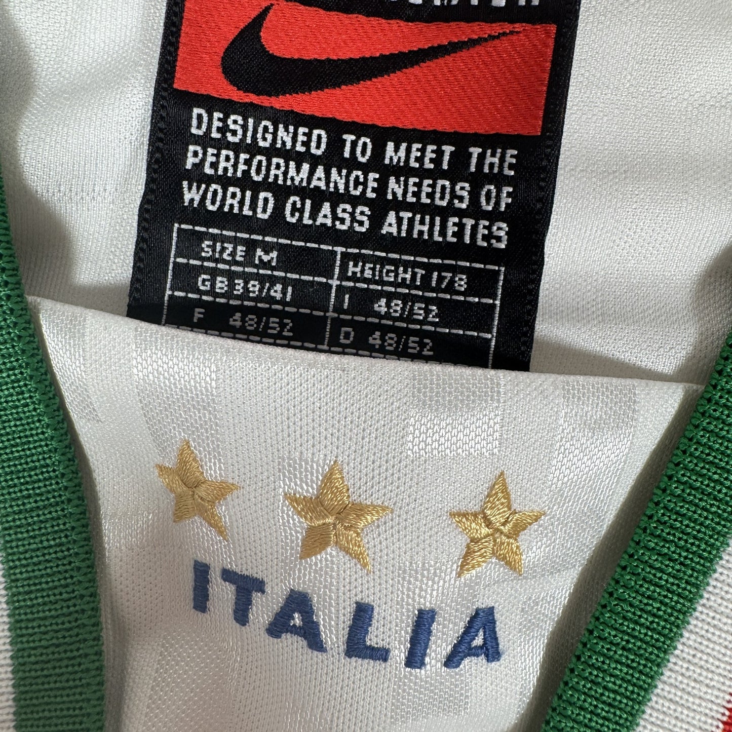 Italy 1996/1997/1998 Training Football Shirt Medium
