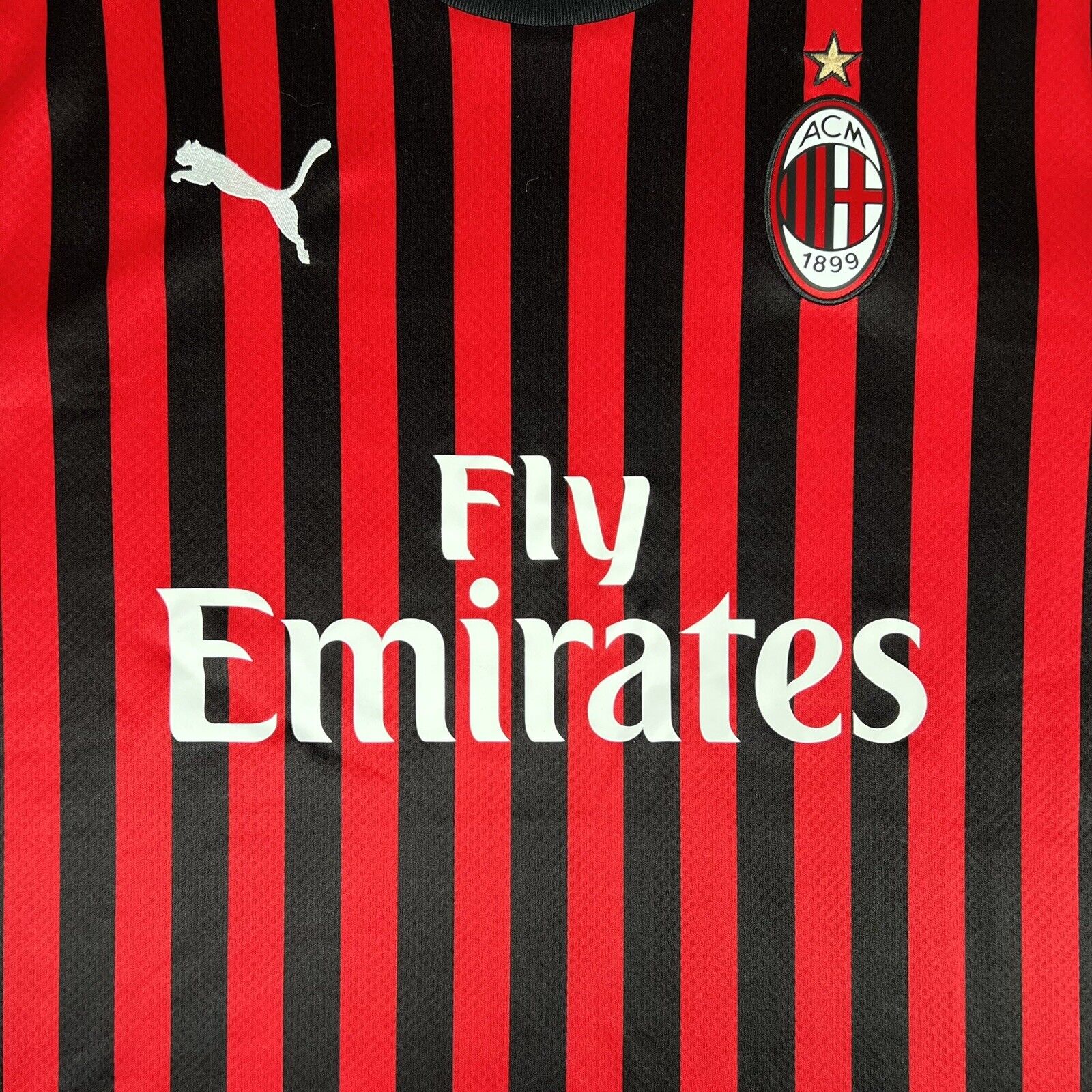 AC Milan 2019/2020 Home Football Shirt   Men’s Medium - Football Shirt Kingdom