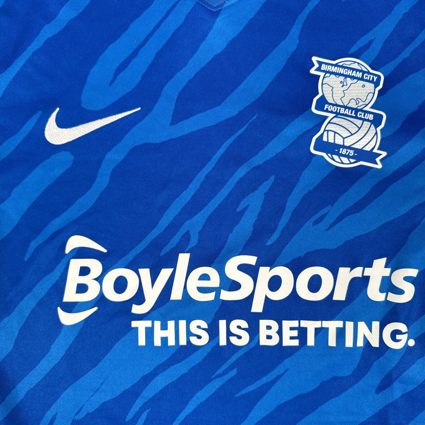 Birmingham City 2021/2022 Home Football Shirt   Small - Football Shirt Kingdom