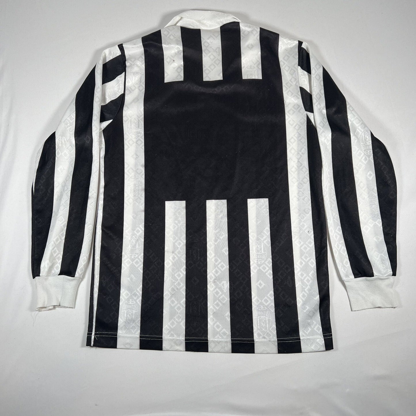 juventus 1989 1990 european home football shirt long sleeve large3