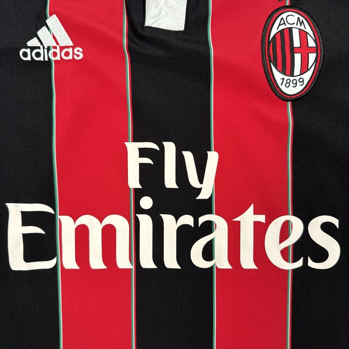 AC Milan 2012/2013 Home Football Shirt   Men’s Medium - Football Shirt Kingdom