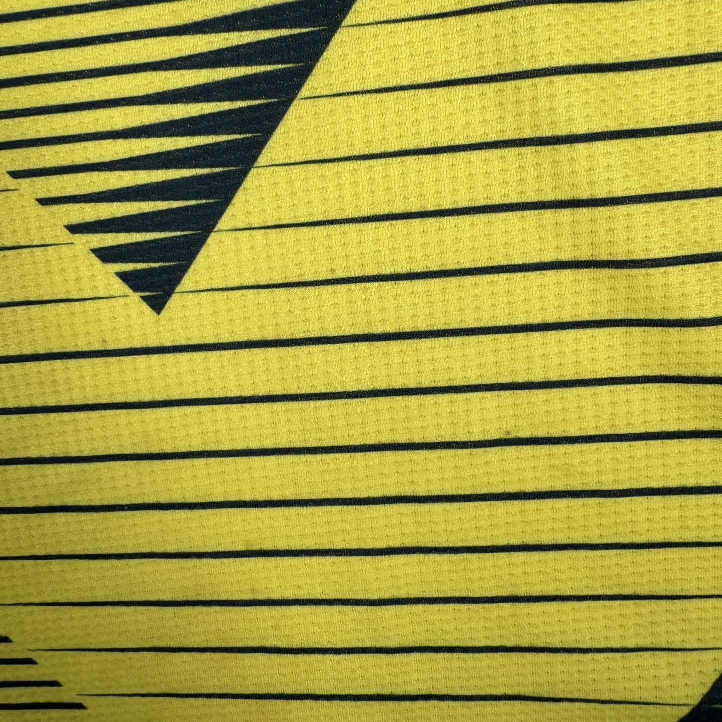 Colombia 2019/2020 Home Player Spec Football Shirt  Medium