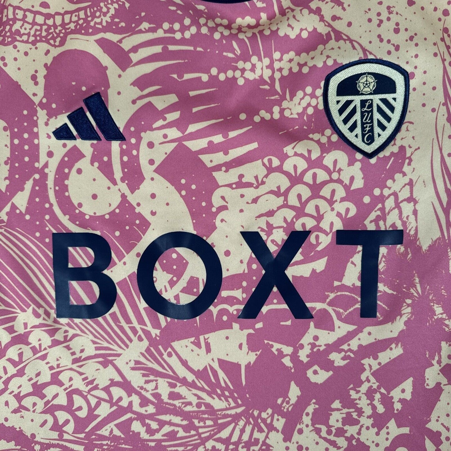 Leeds United 2023/2024 Third Football Shirt  Men’s Large - Football Shirt Kingdom