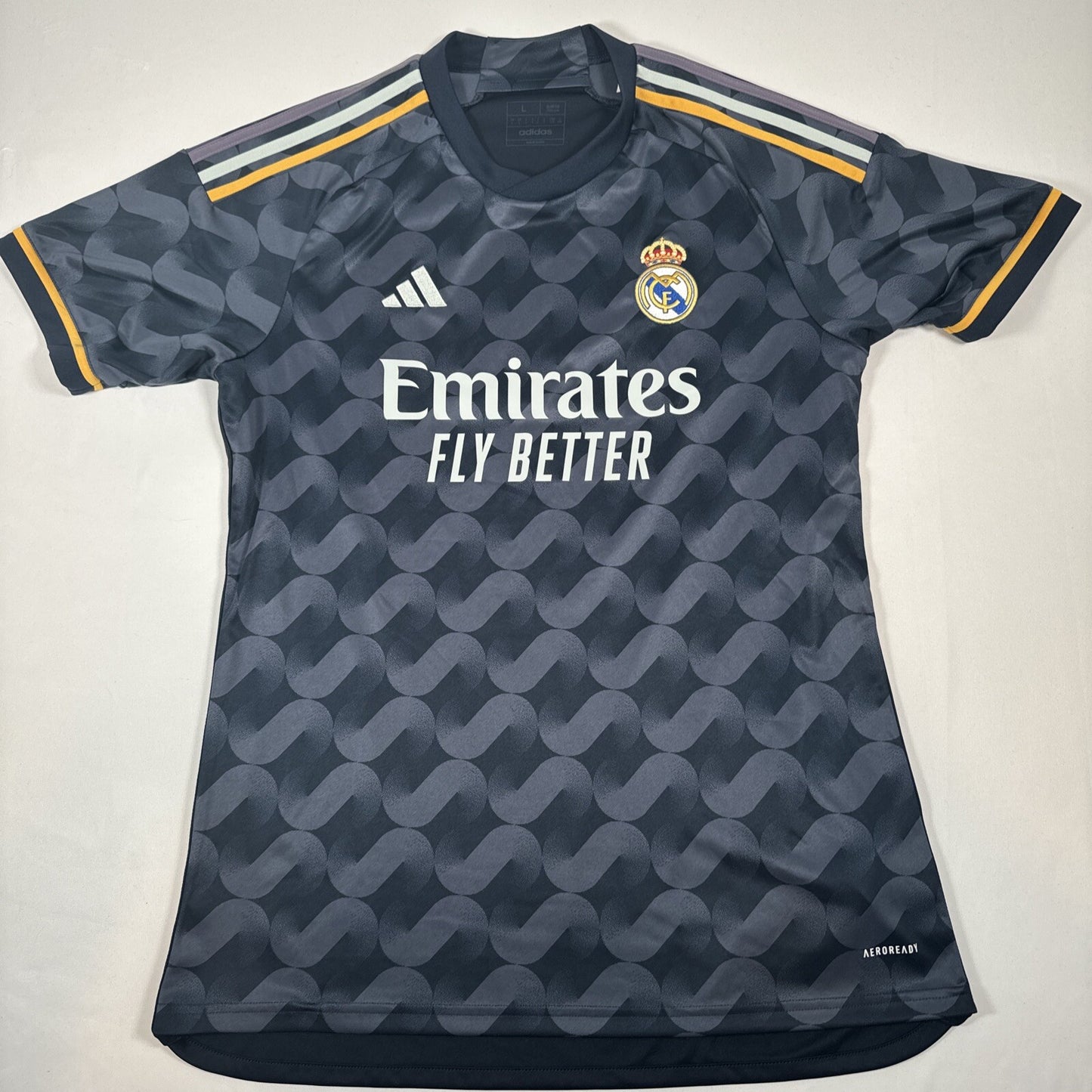 real madrid 2023 2024 away football shirt men s large2