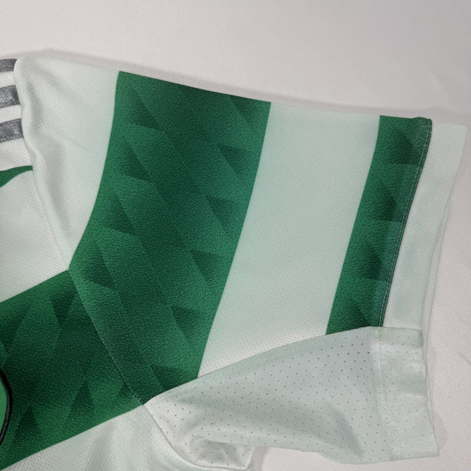 celtic 2022 2023 home football shirt men s small5