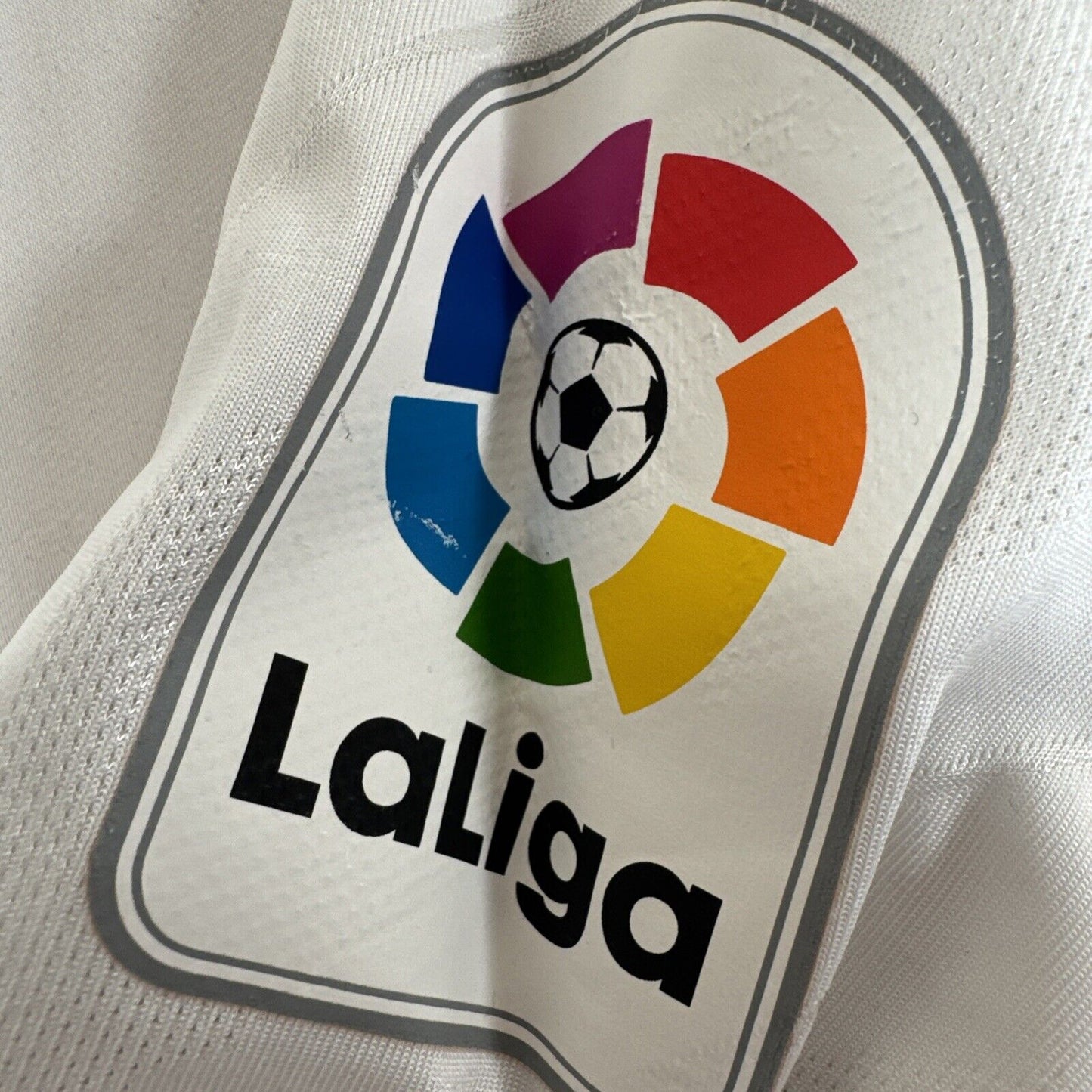 real madrid 2017 2018 home football shirt medium5