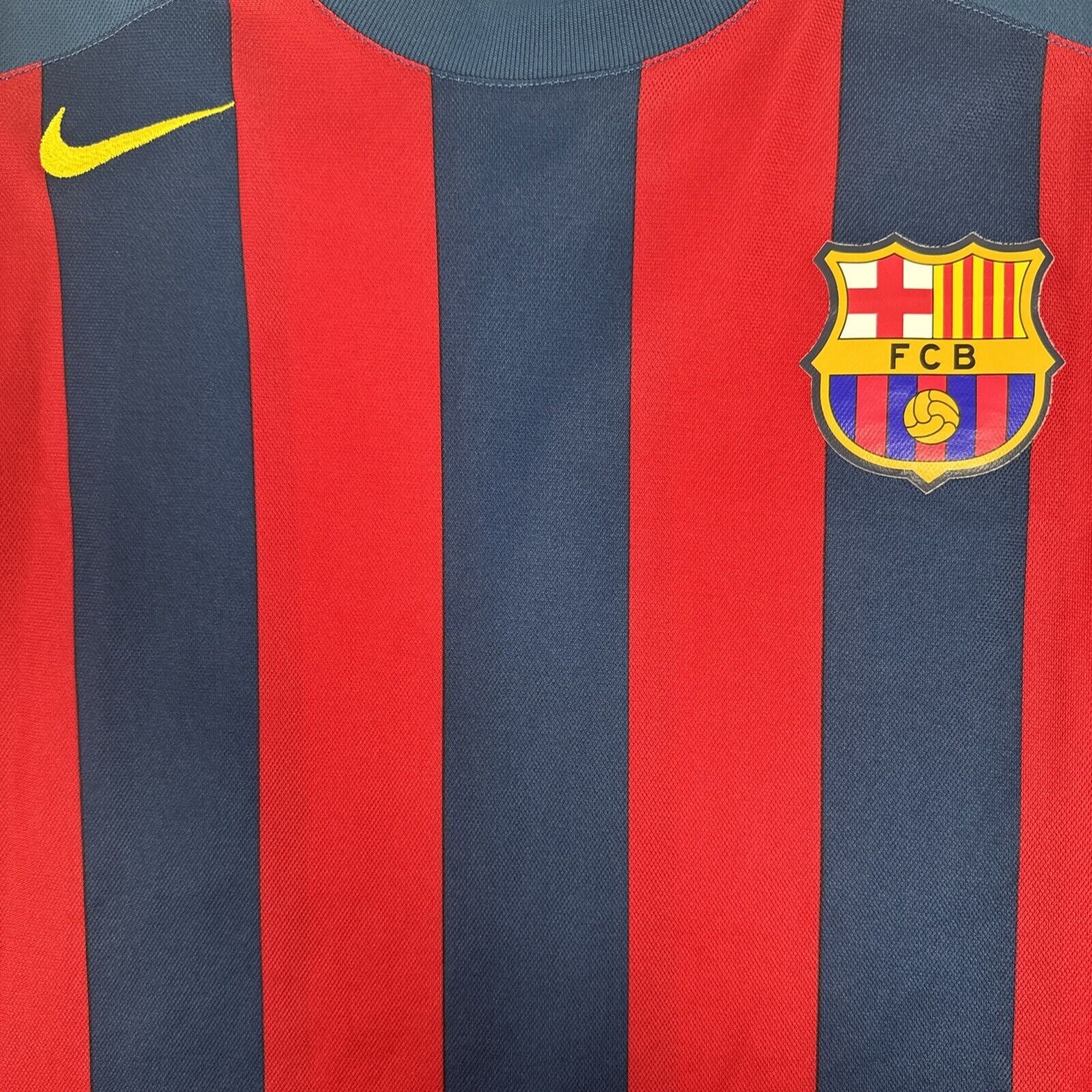 Barcelona 2005/2006 Basic Home Football Shirt   XL - Football Shirt Kingdom