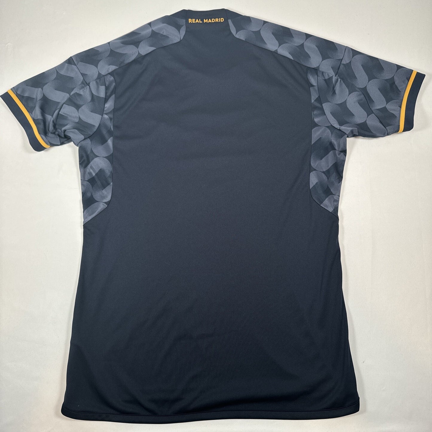 real madrid 2023 2024 away football shirt men s large3