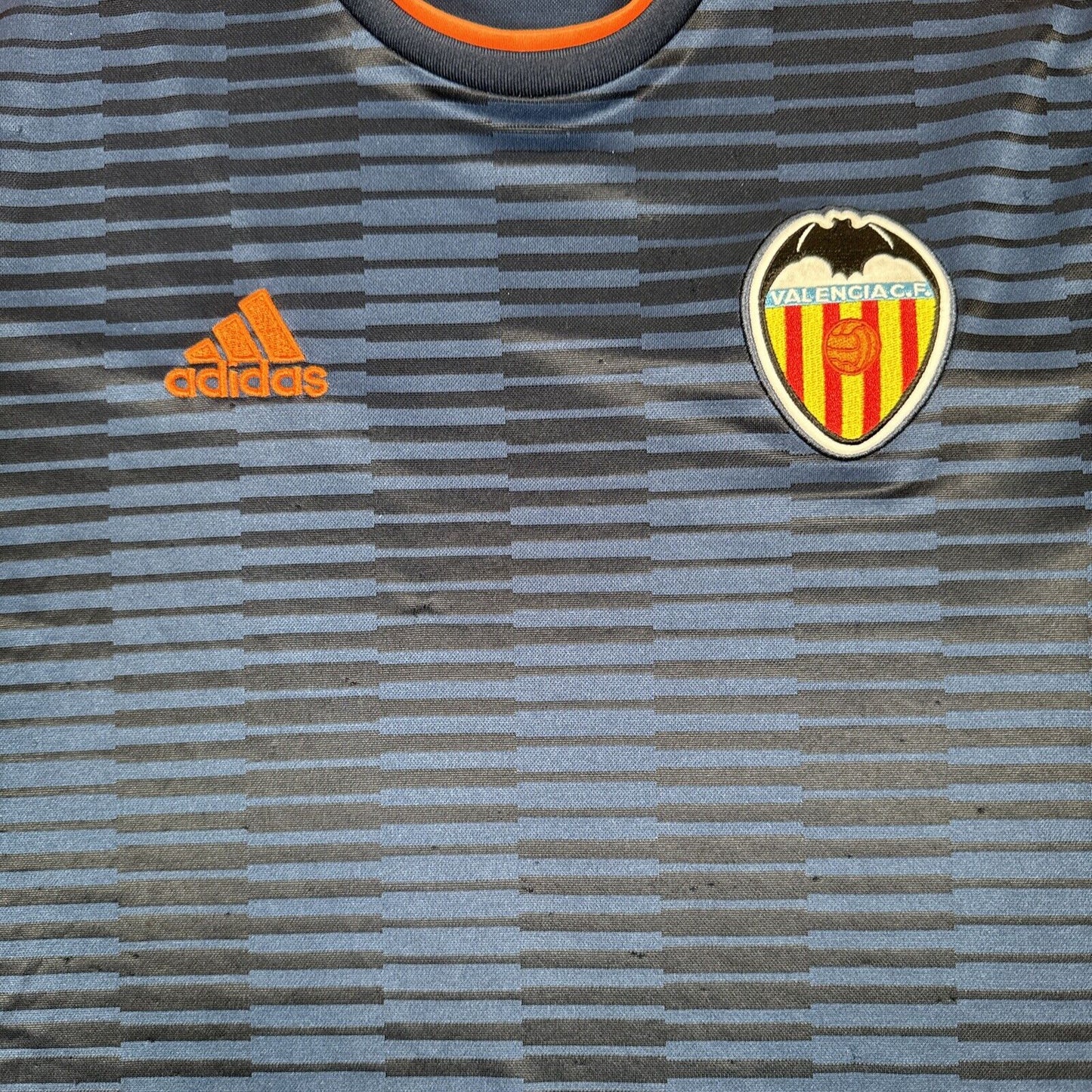 Valencia 2018/2019 Away Football Shirt Medium - Football Shirt Kingdom