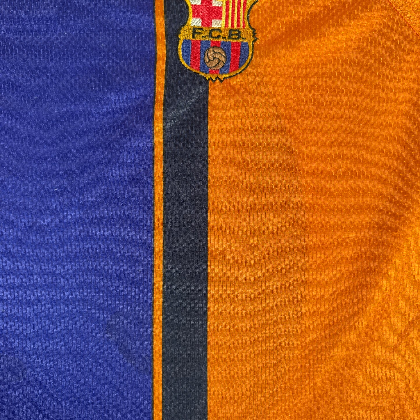 Barcelona 1997/1998 Away Football Shirt Large – Football Shirt Kingdom
