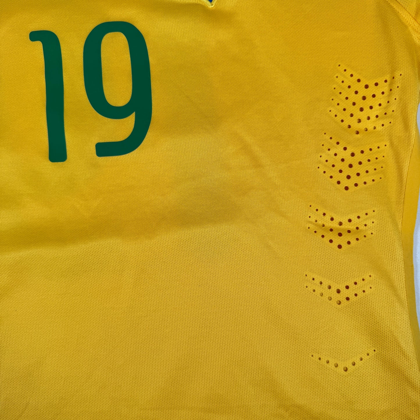 19 Brazil 2014/2015 Home Player Spec Football Shirt Large – Football Shirt Kingdom