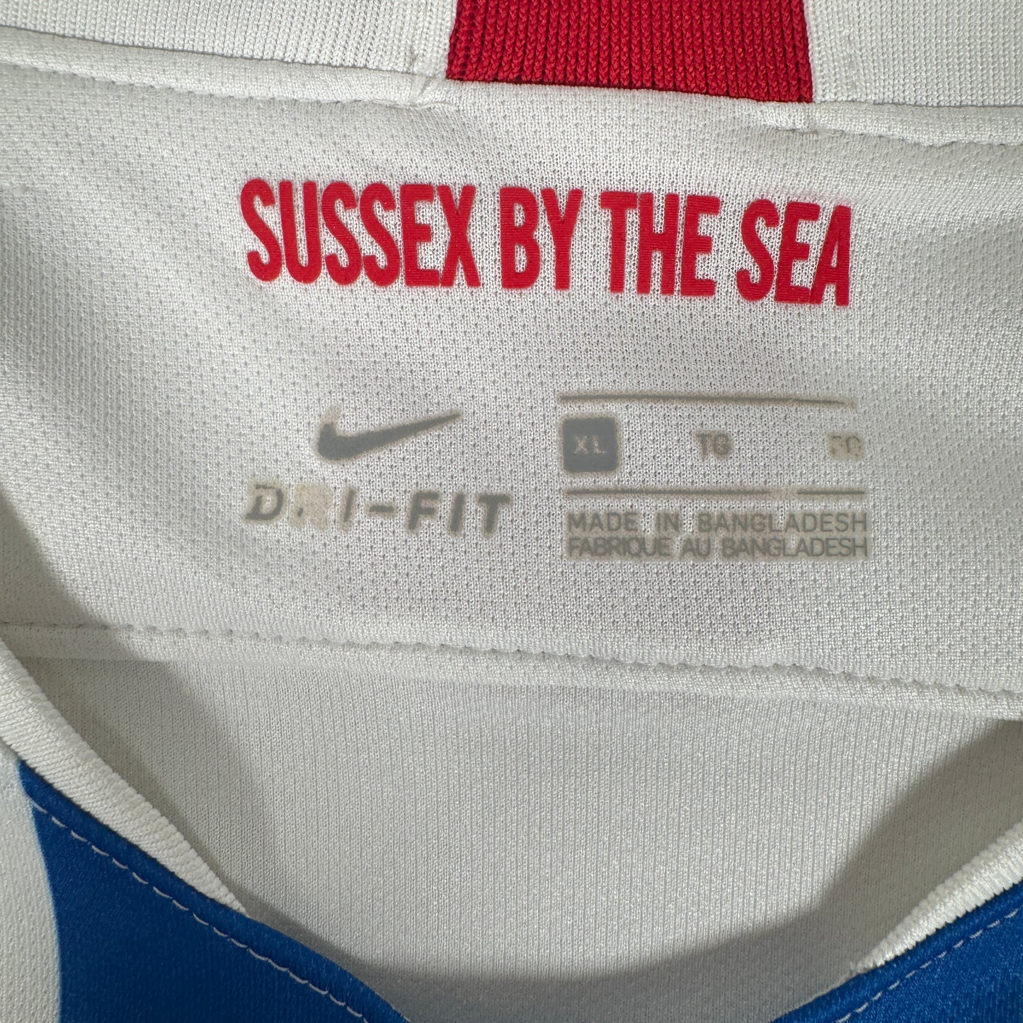 Brighton & Hove Albion 2018/2019 Home Football Shirt XL – Football Shirt Kingdom