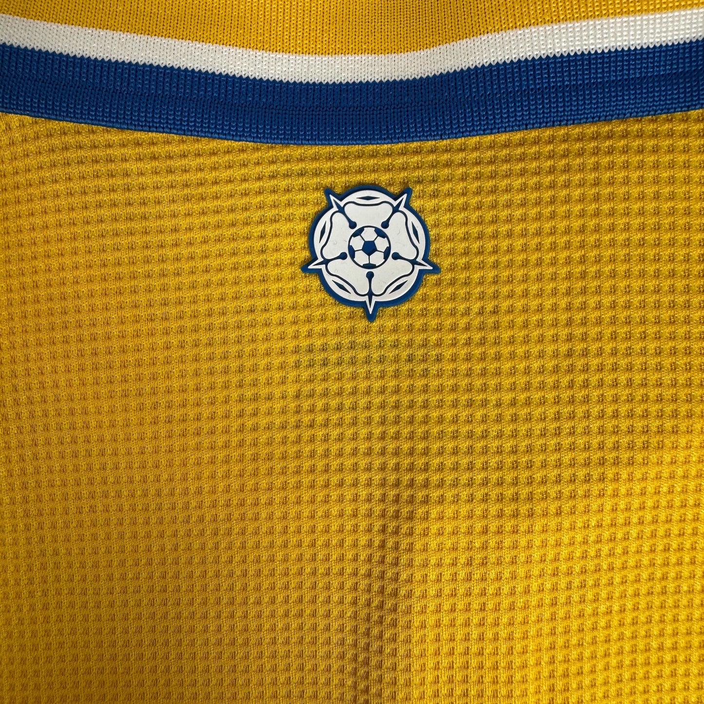 Leeds United 2024/2025 Away Football Shirt Medium – Football Shirt Kingdom