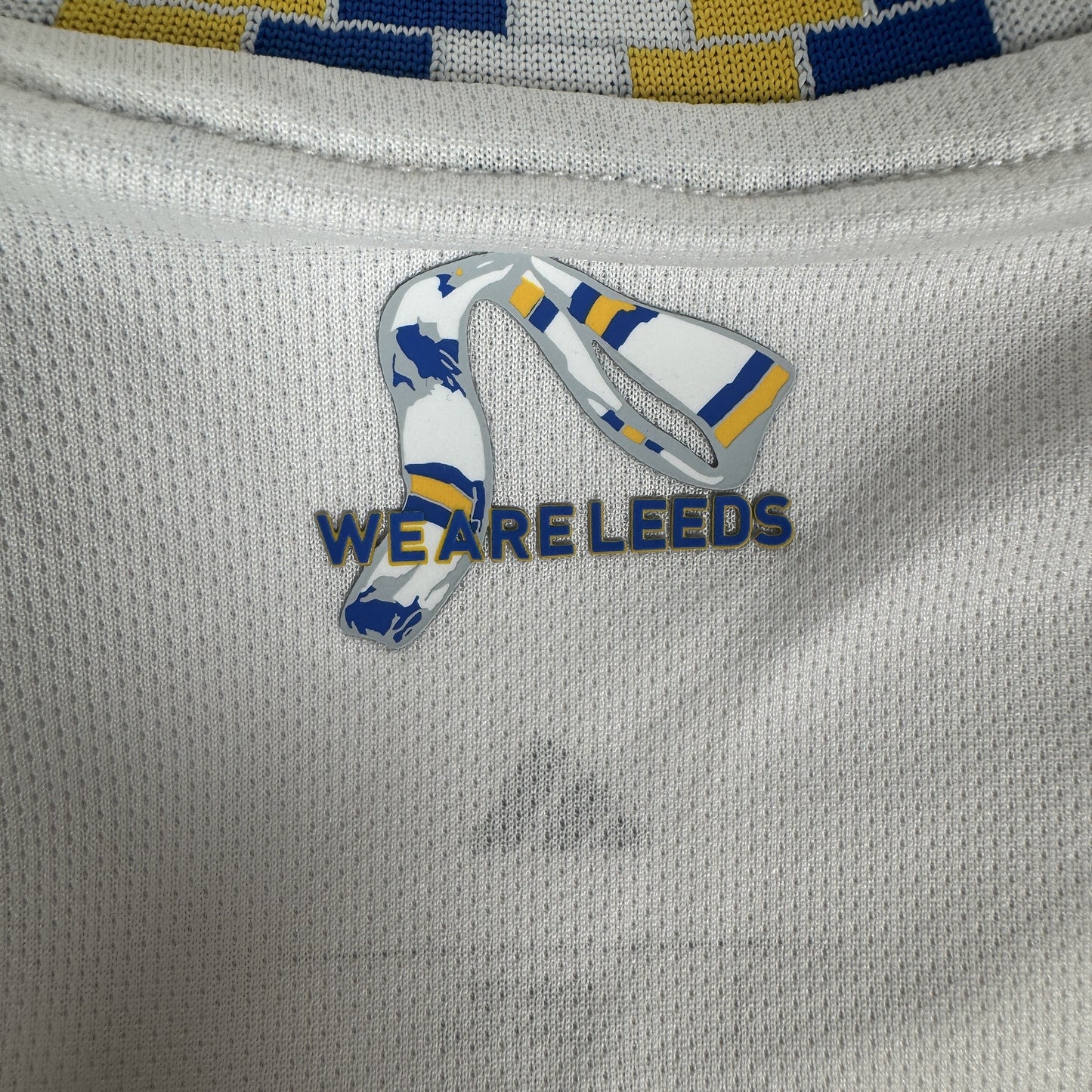 Leeds United 2025/2026 Home Football Shirt Large BNWT
