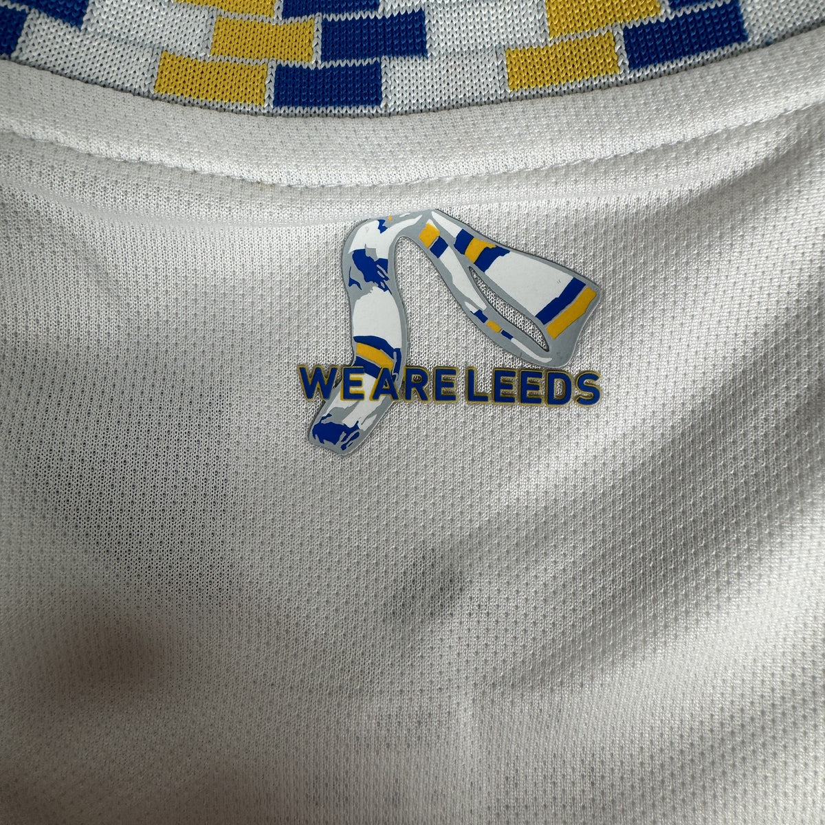 Leeds United 2025/2026 home football shirt, size Medium