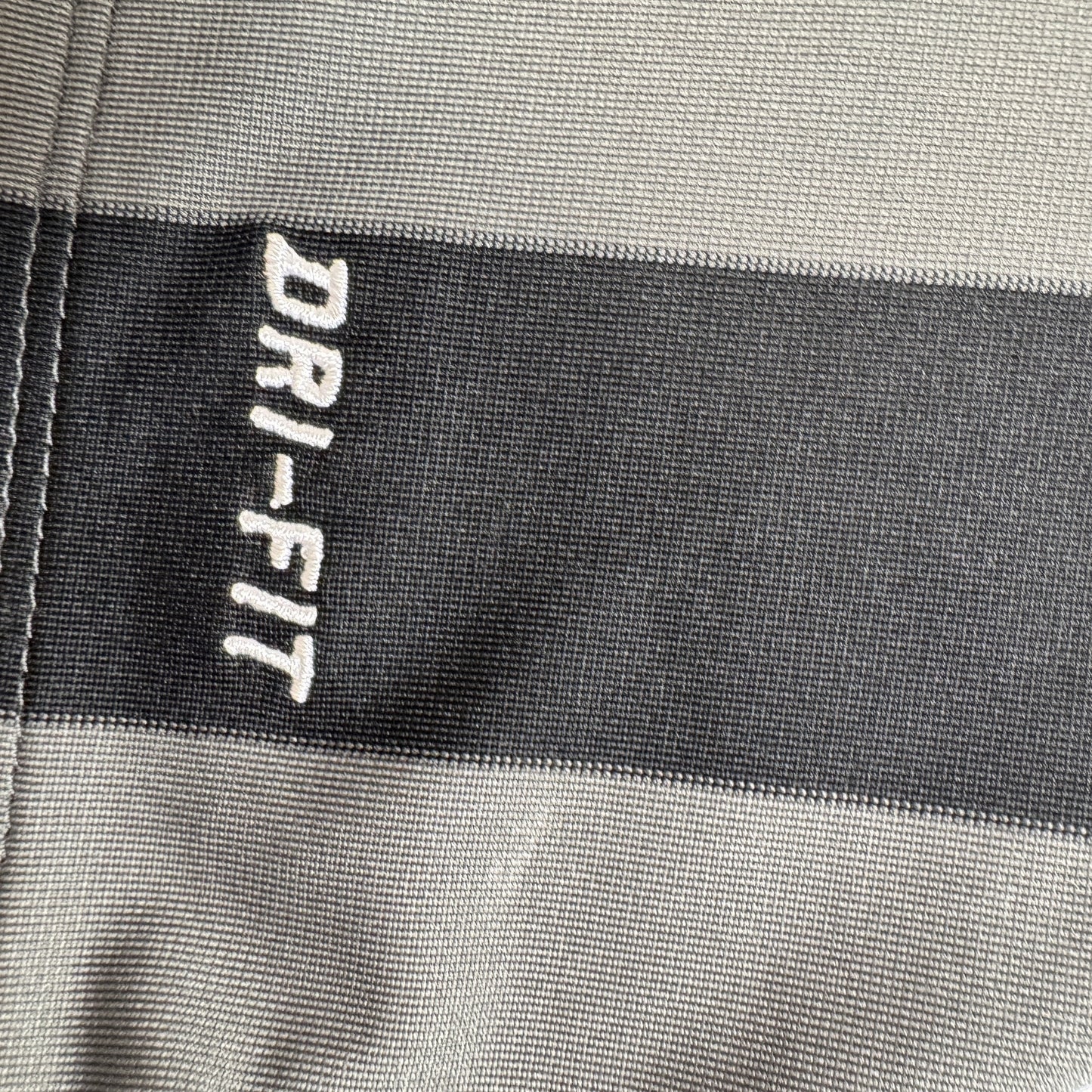 Vitória Guimarães 2015/2016 Away Football Shirt Medium