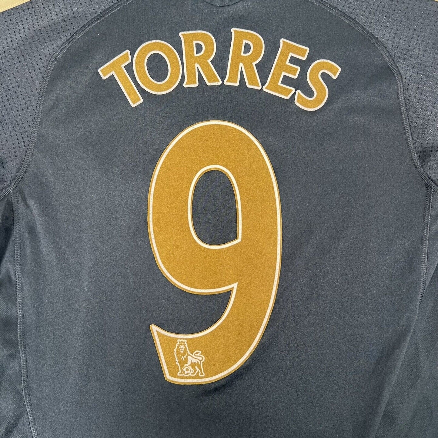 Liverpool TORRES 9 2009/2010 Away Football Shirt Small - Football Shirt Kingdom