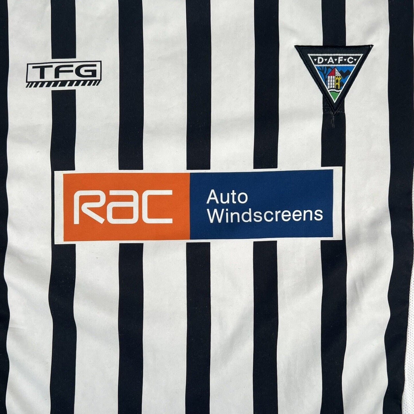 Dunfermline football shirt - Size Large