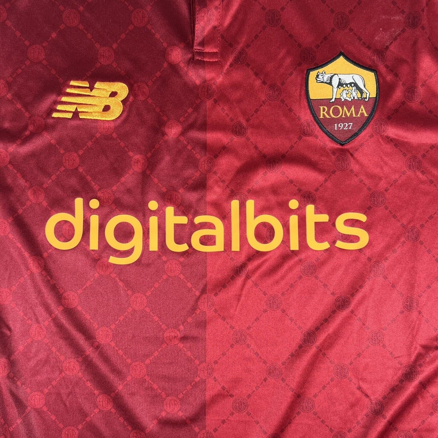 Roma 2022/2023 Home Football Shirt BNWT Large - Football Shirt Kingdom