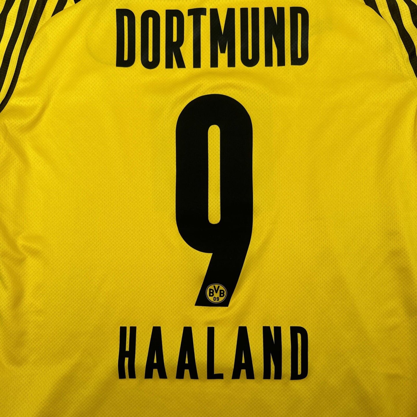 HAALAND 9 Borussia Dortmund 2021/2022 Home Football Shirt Large