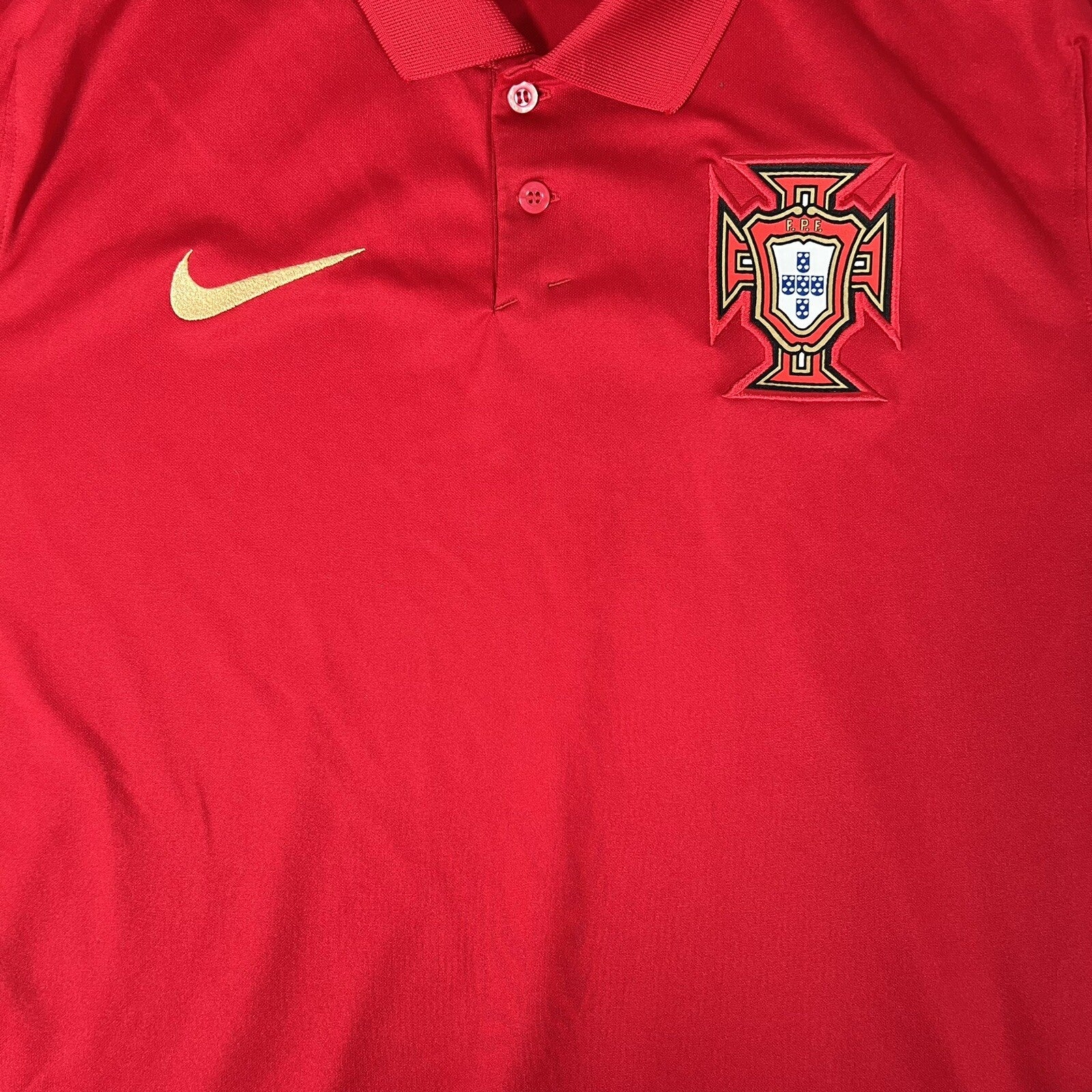 Portugal Euro 2020/2021 Home Football Shirt  Men’s Large - Football Shirt Kingdom