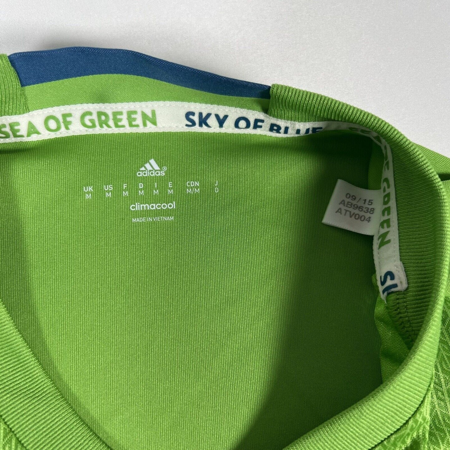 Seattle Sounders 2016/2017 Home Football Shirt  Medium