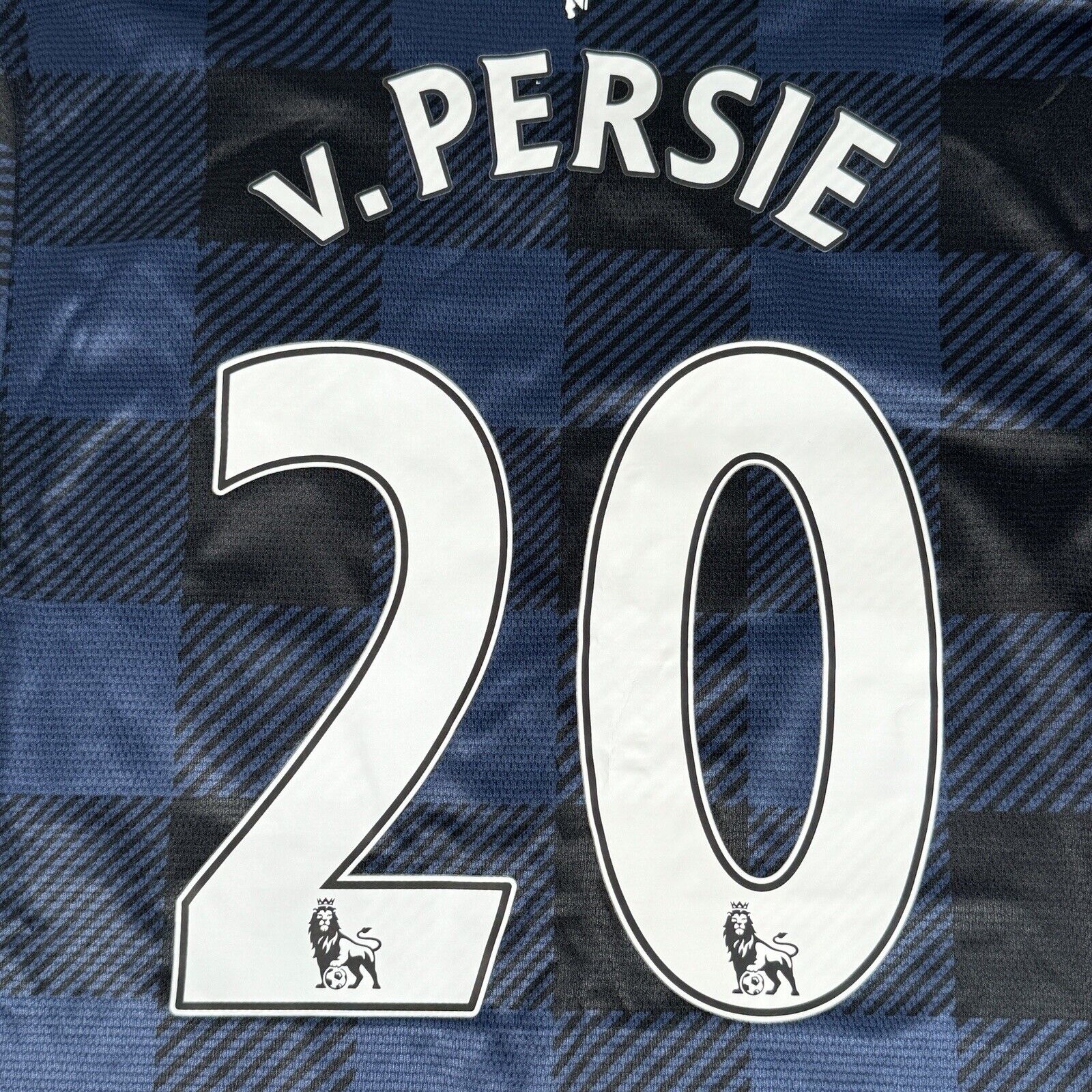 v.PERSIE 20 Manchester United 2013/2014 Away Football Shirt Small - Football Shirt Kingdom