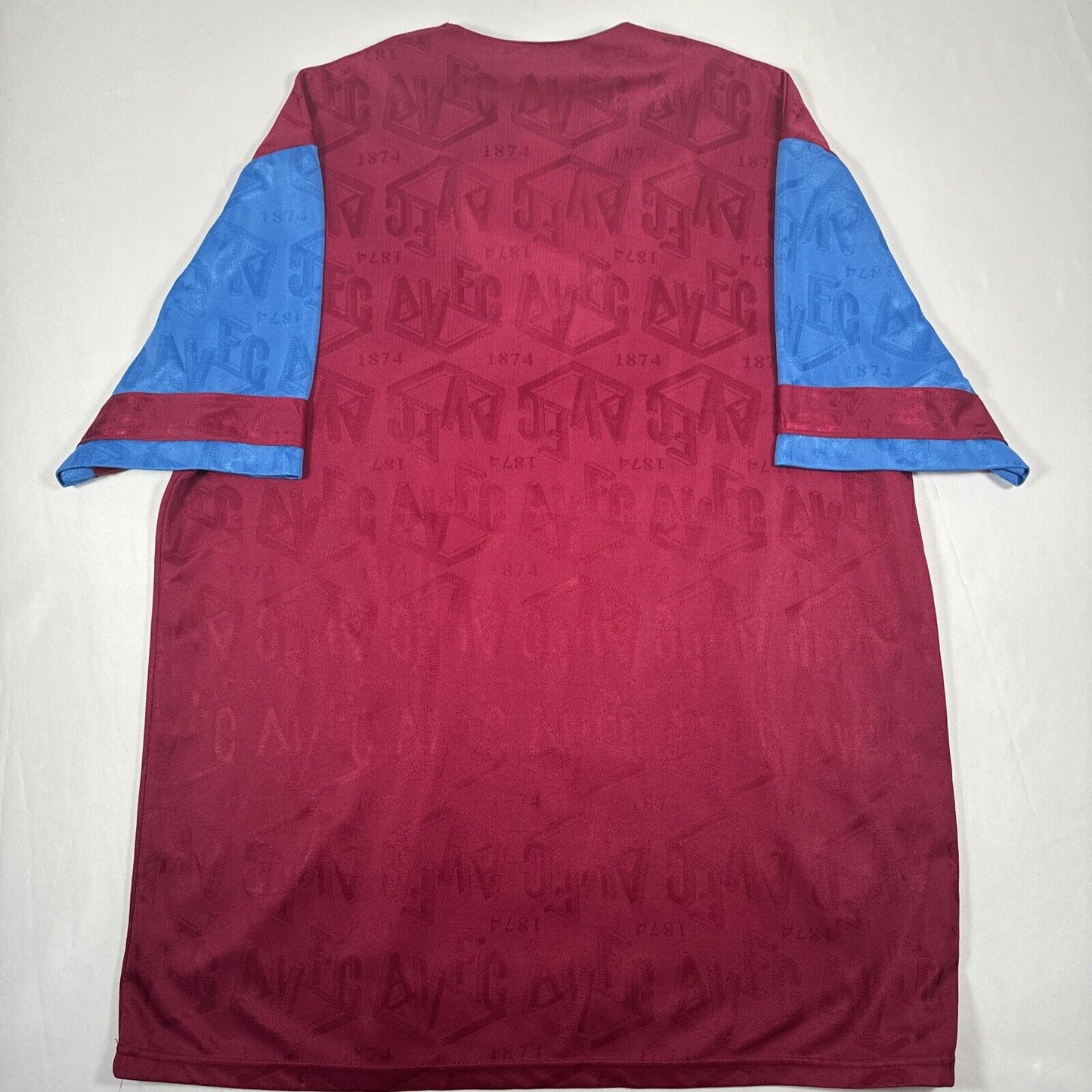 Aston Villa 1992/1993 Home Football Shirt   XL