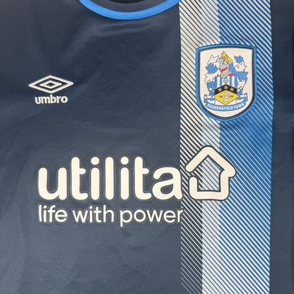 Huddersfield Town 2021/2022 Away Football Shirt Large — front close-up