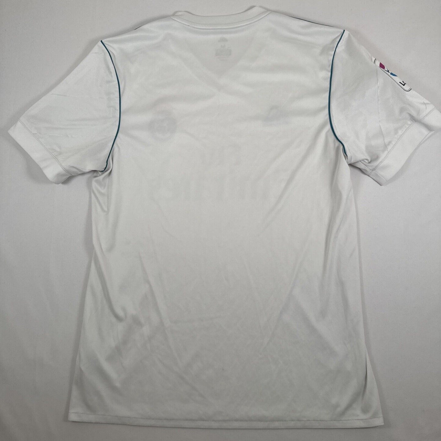 real madrid 2017 2018 home football shirt medium3