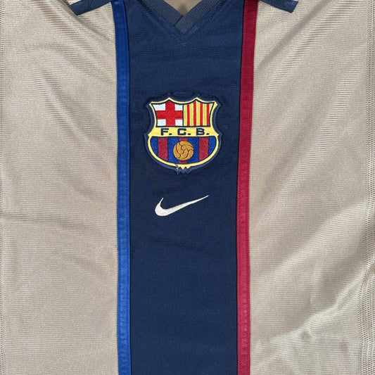 Barcelona 2001/2002 Away Football Shirt   Small - Football Shirt Kingdom